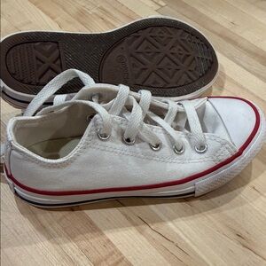 Converse Kids White Canvas Low-Top Sneakers with Red Trim